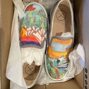 Inkkas slip on shoes. Brand new! Never worn! Womens size 7